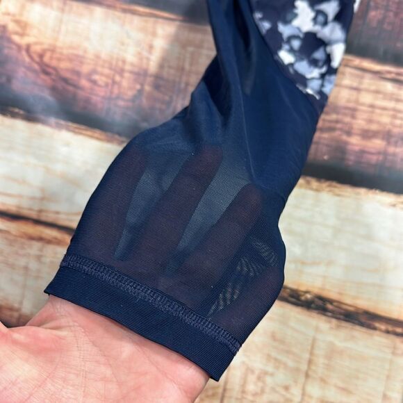 Old Navy Active Tall Athletic Leggings Blue Mesh Detail - Picture 8 of 8